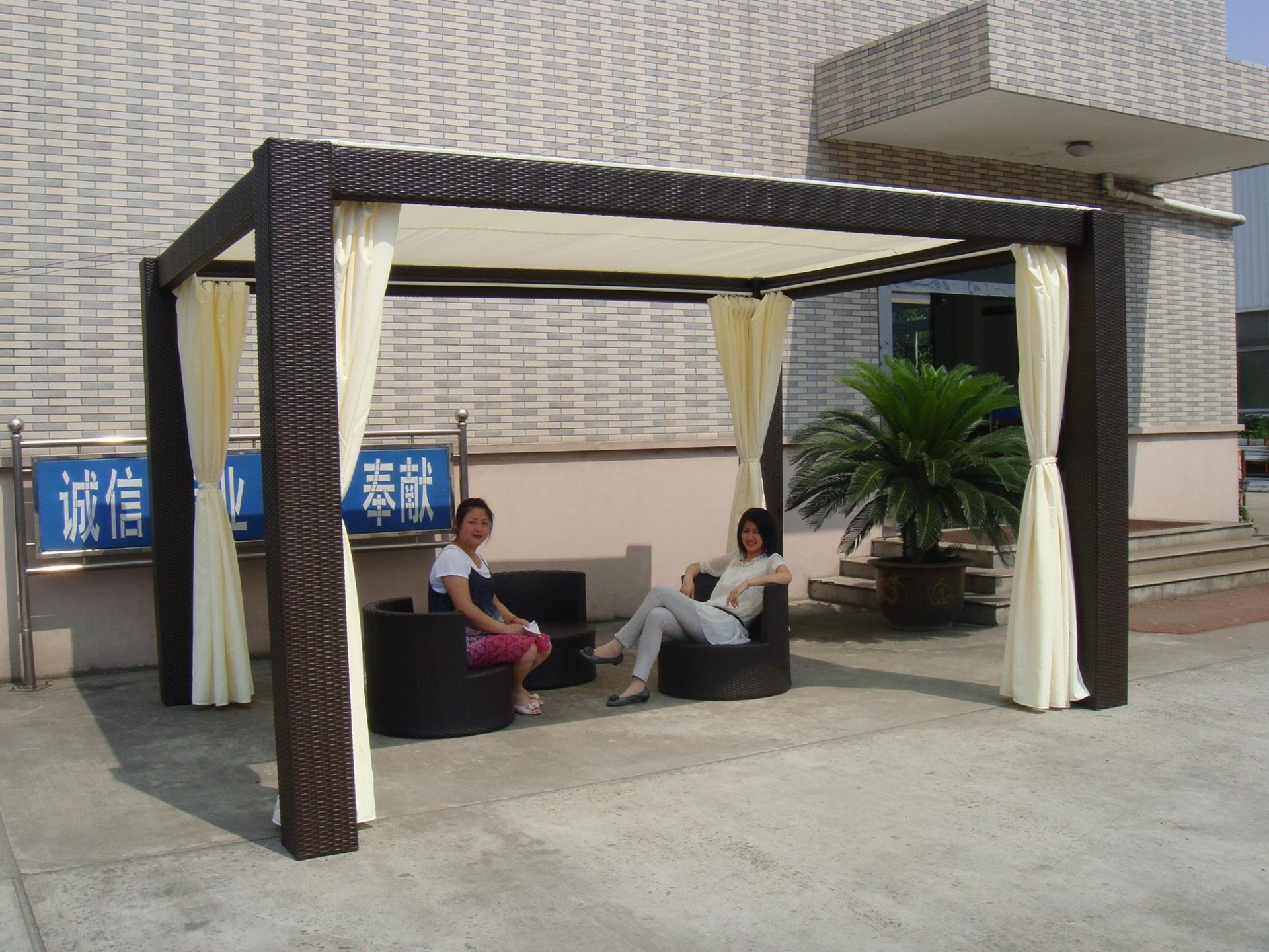 High Quality Garden Rattan Outdoor Gazebo