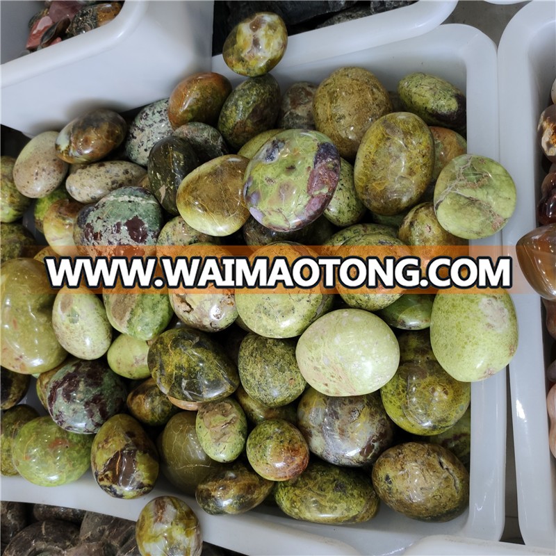 wholesale green oposhi stone palm stone