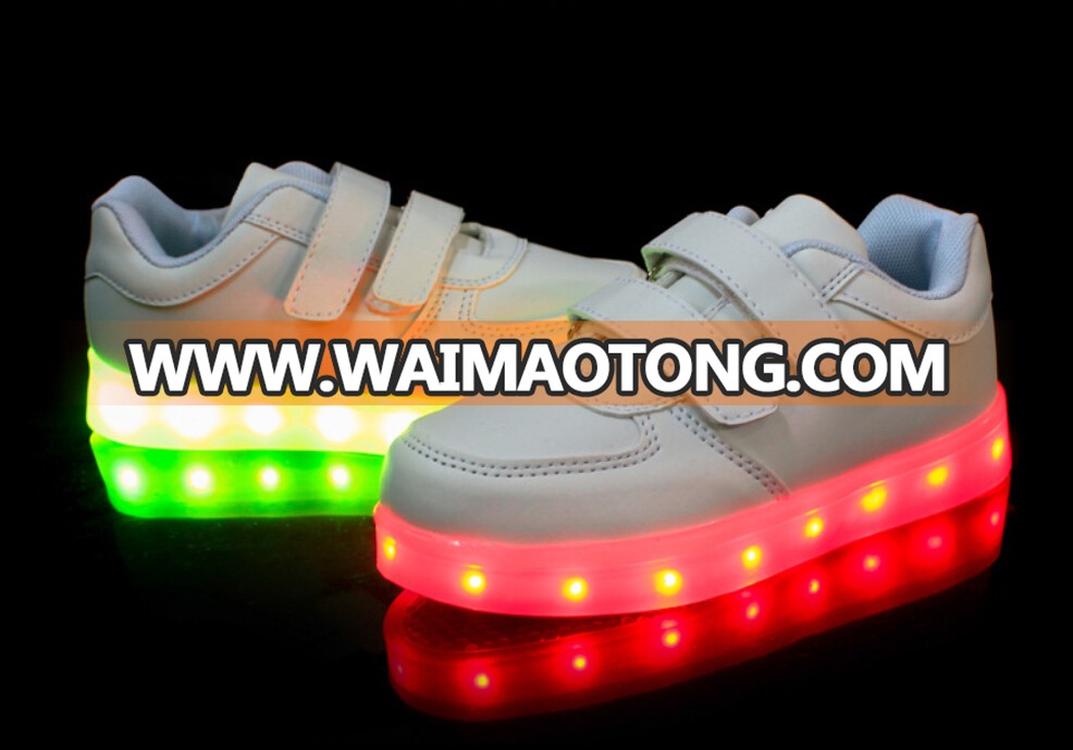 Factory selling Men/Women LED shoes,rechargeable led classic shoes with 7 color light changing