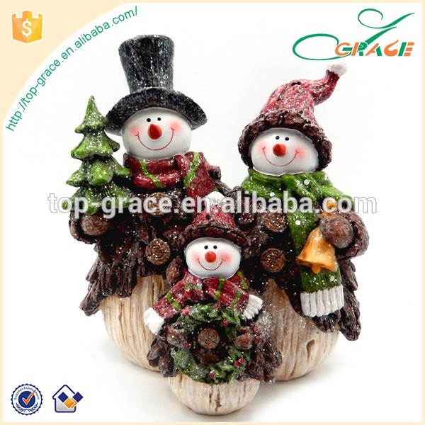 polyresin Christmas table piece pine tree snowman family christmas snowmen