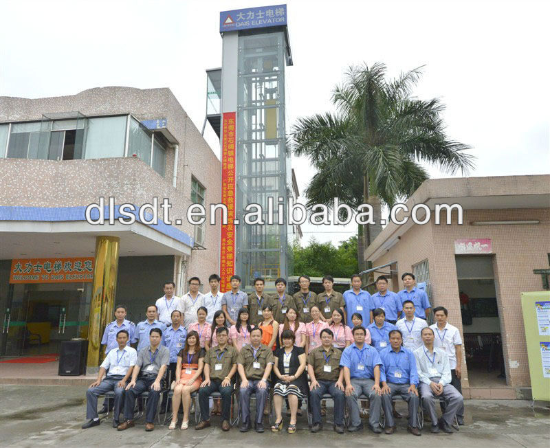 Luxury Hotel Elevator with small machine room