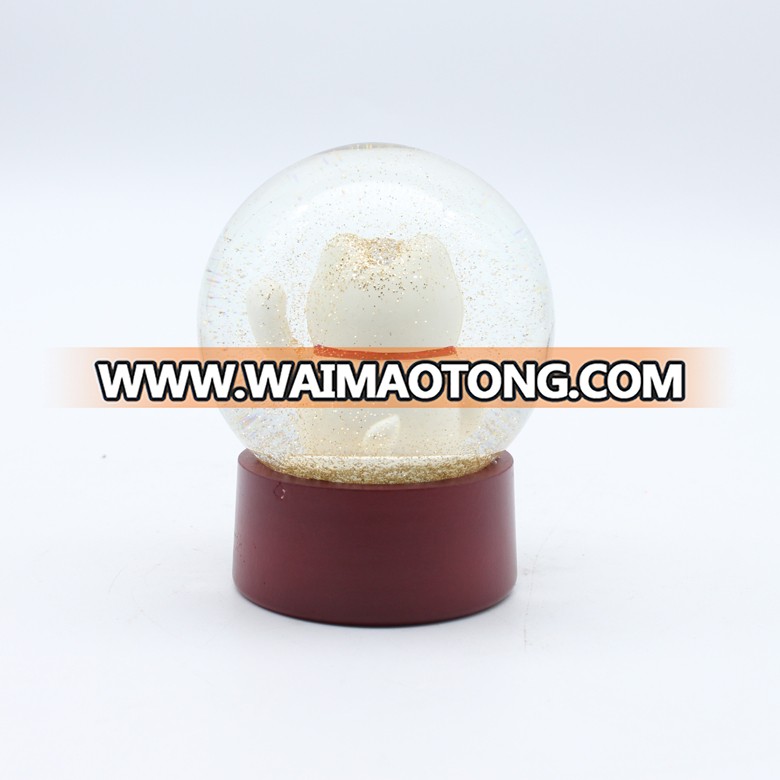 Wholesale home decor gift resin animal water globe custom fortune cat glass snow globe