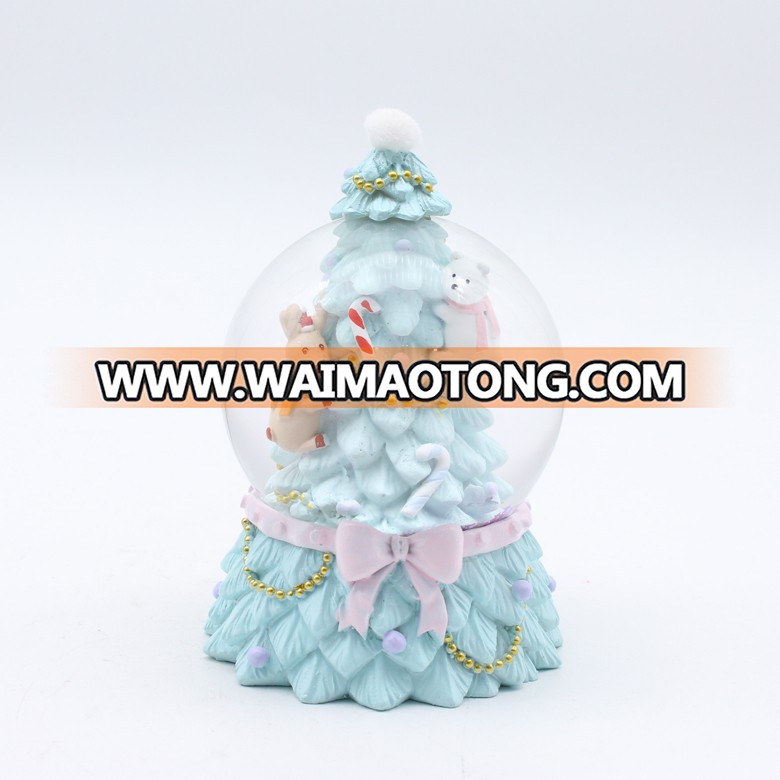 Resin Christmas Tree Design Souvenir Christmas Snow Globe