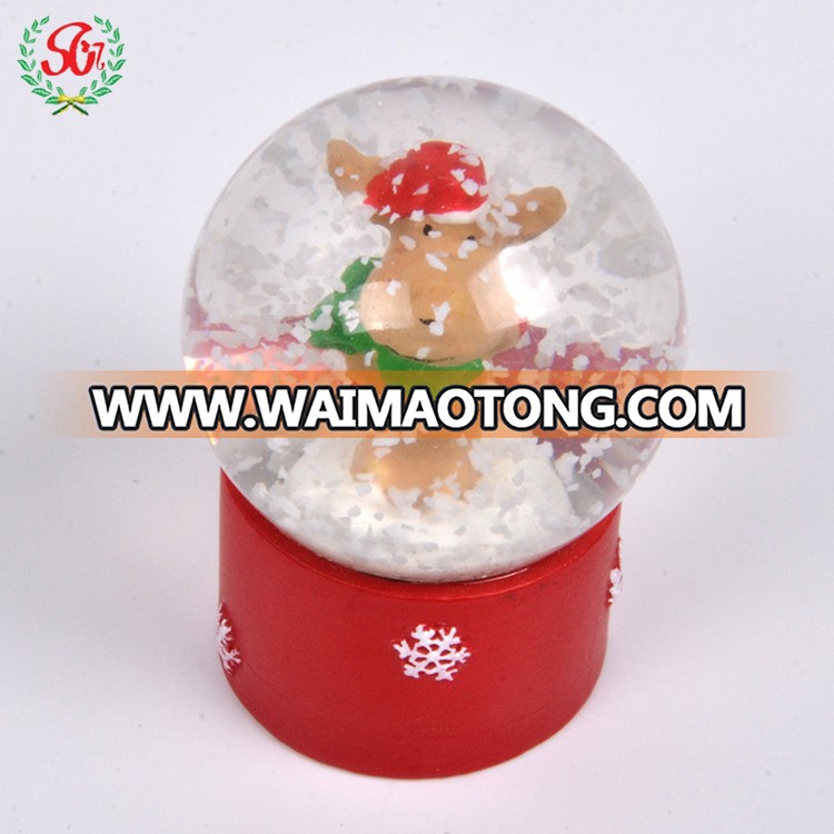 Custom Resin Snow Globe Lovers With Souvenir