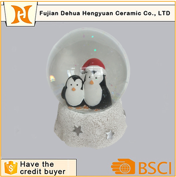 Poly-resin water globe custom souvenir snow globe