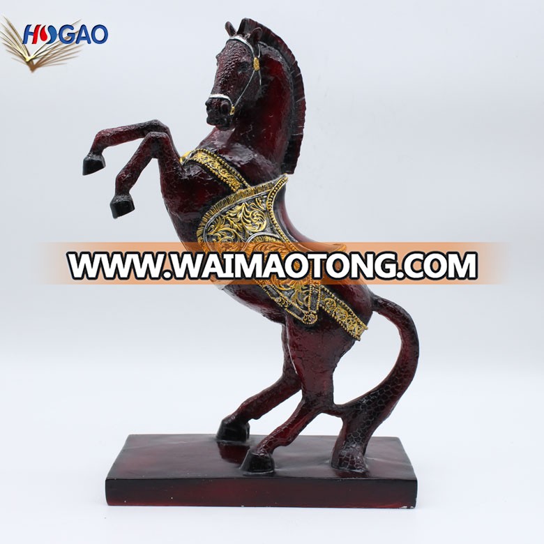 2019 China wholesale handmade  resin horse statue for home decoration