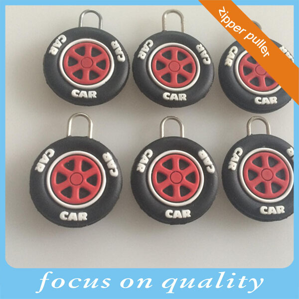 rubber slider charm 3d personalized corona shape soft pvc zipper puller