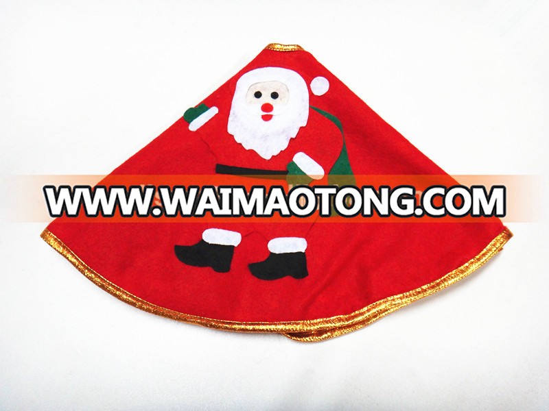 Latest design christmas decorations wholesale christmas tree skirt with gold line and santa