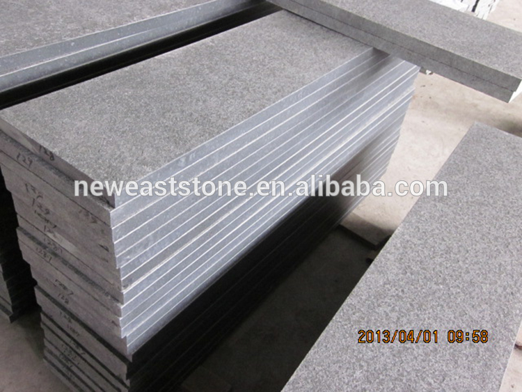 Chinese suppliers stepping stone marble and granite Black old granite steps in factory