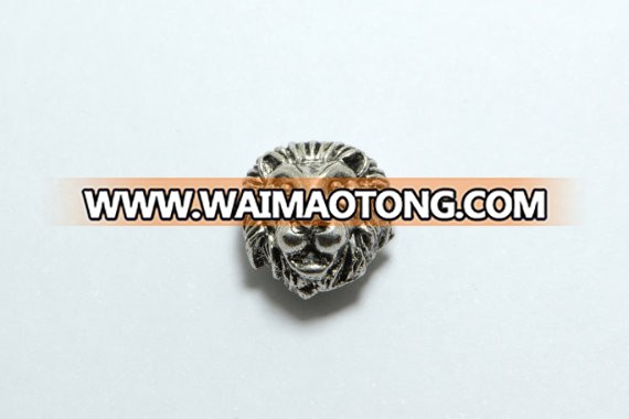 Yiwu factory direct sale antique silver lion head beads free samples