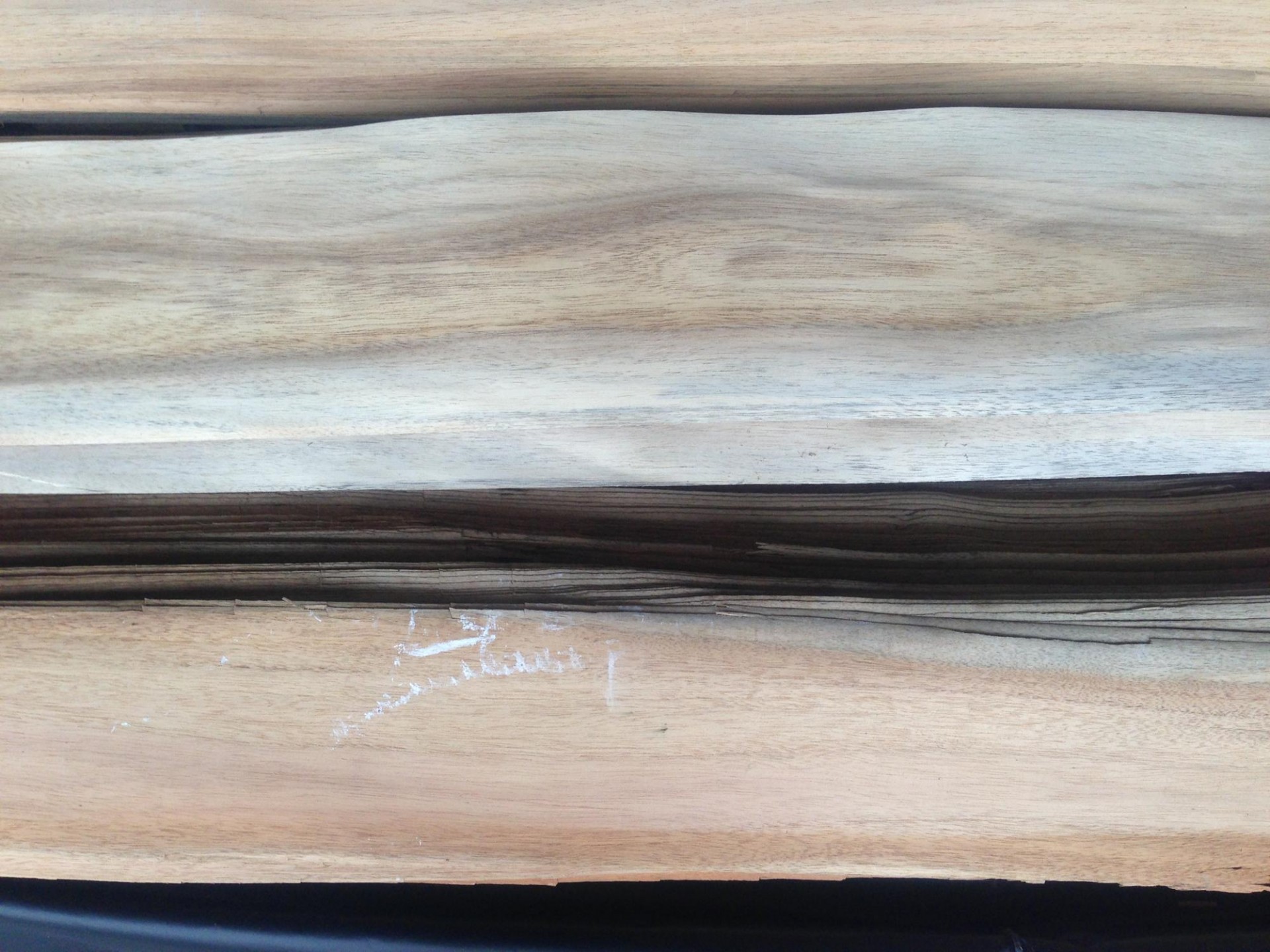 Natural Acacia Wood Veneer