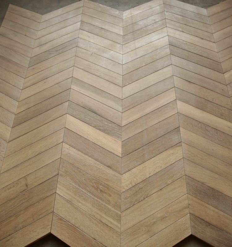 European Oak 1818.6*300*16/4mm Chevron Timber Floor