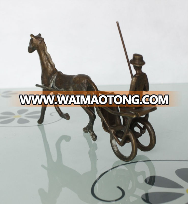 cast iron metal arts and craft for home decoration the In a horse and carriage figurines