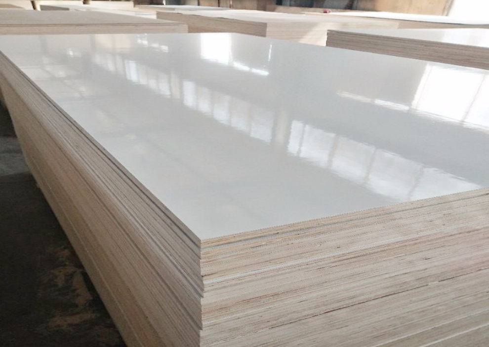 China Best quality White  formica HPL laminated plywood manufacturer