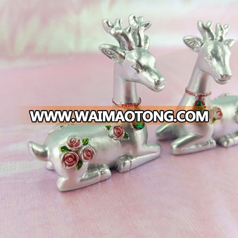 Wholesale OEM Christmas home decoration resin animal statue miniature deer elk