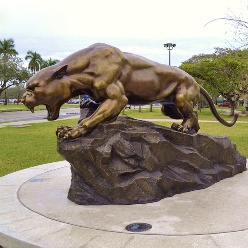 handcrafts life size bronze panther statue for school lobby