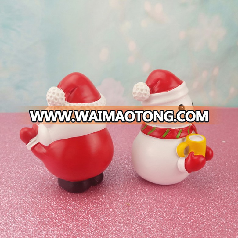 Wholesale cheap Christmas home decoration resin miniature snowman santa deer statue