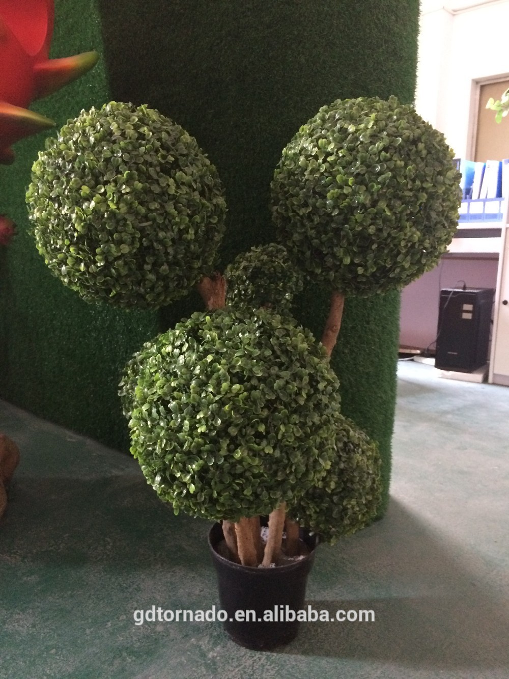 China artificial fake plastic boxwood ball hedge wire topiary frames plants grass ball trees bonsai trees with pots for sale