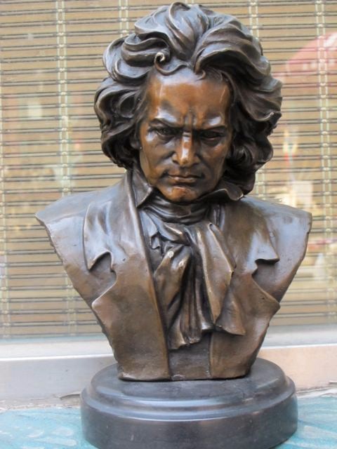 famous Musician beethoven bust bronze statue for Music theatre