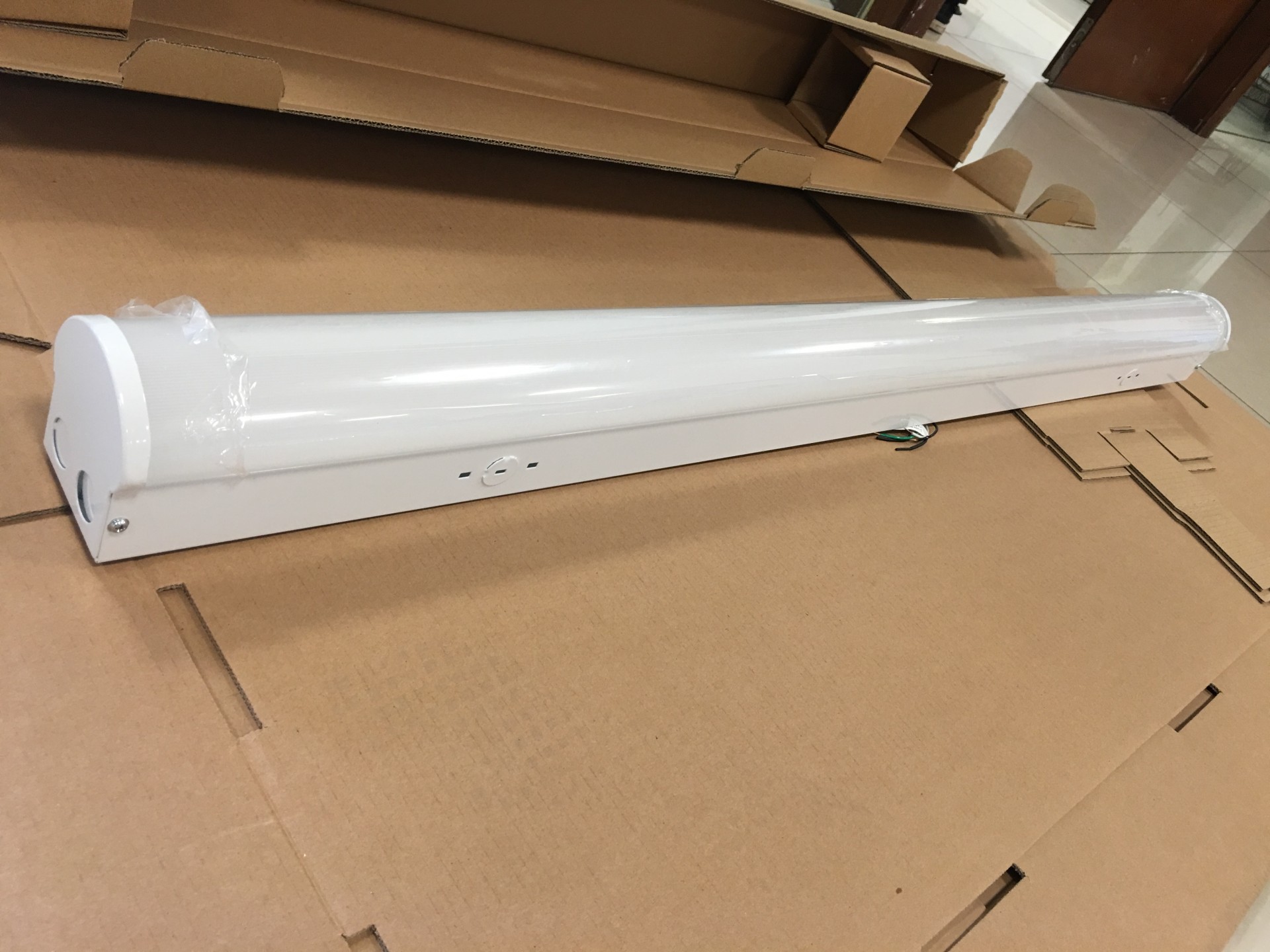 DLC factory delivery led strip light