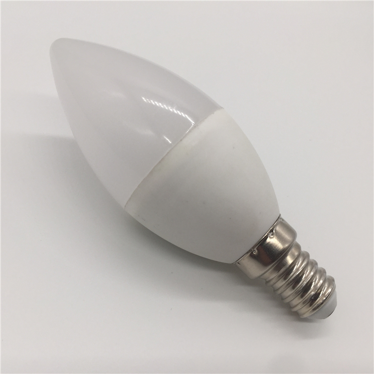 SMD 2835 LED Bulb C35 5W Plastic And Aluminum LED Candle Light 450LM