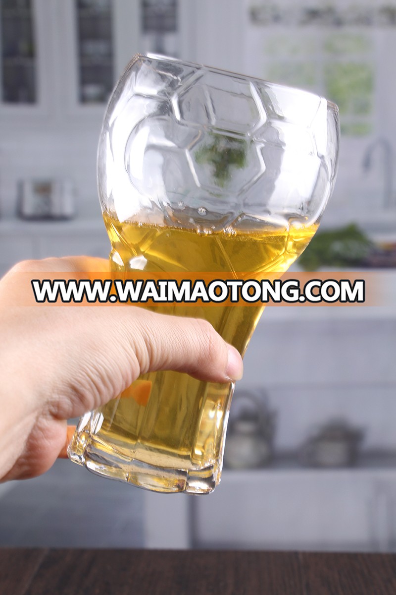 Custom logo 20 oz soccer beer glass hand blown big beer cup wholesale