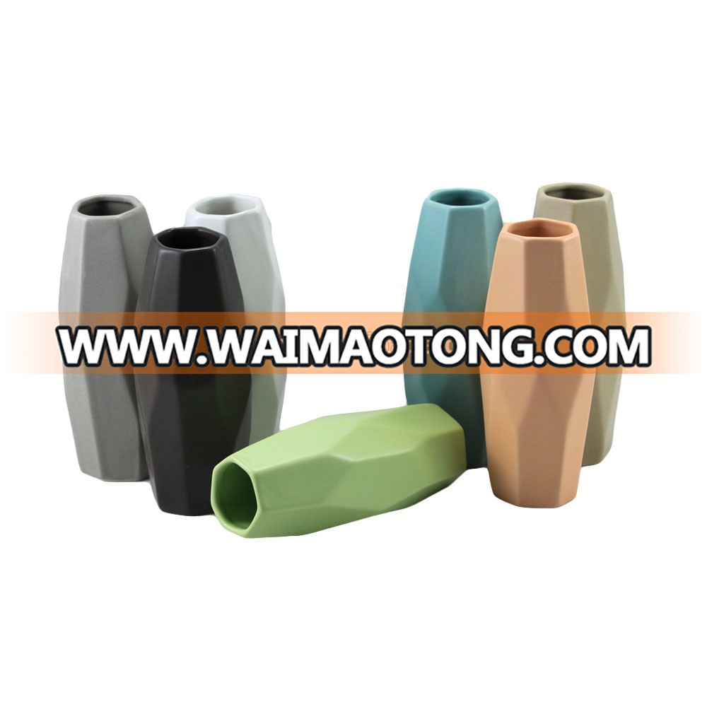 Wholesale custom modern ceramic decoration vases with different styles