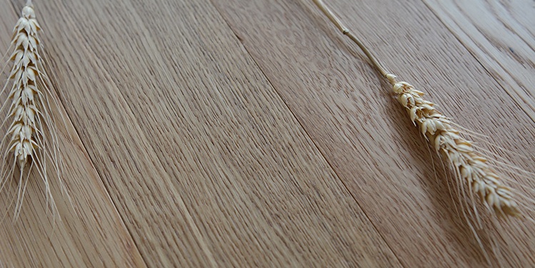 Oak herringbone wood flooring prefinished 15mm thick brushed UV lacquer