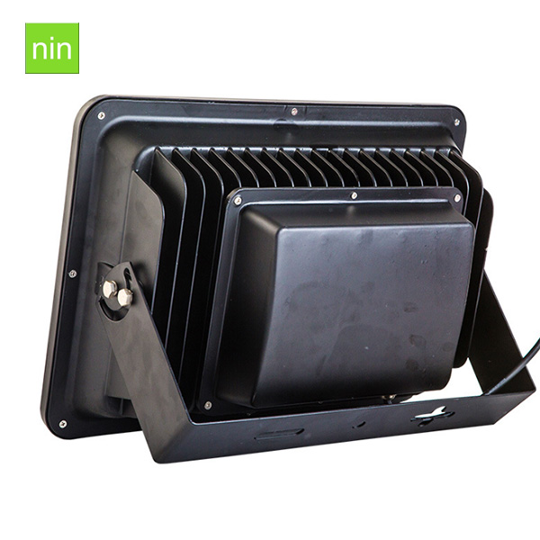 hot selling 200w outdoor led flood light High lumen energy saving IP65 outdoor 200w led flood light 5 year warranty