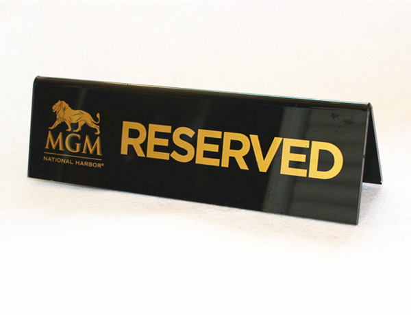 Wholesale custom hotel clear acrylic gold logo reserved table display letter sign