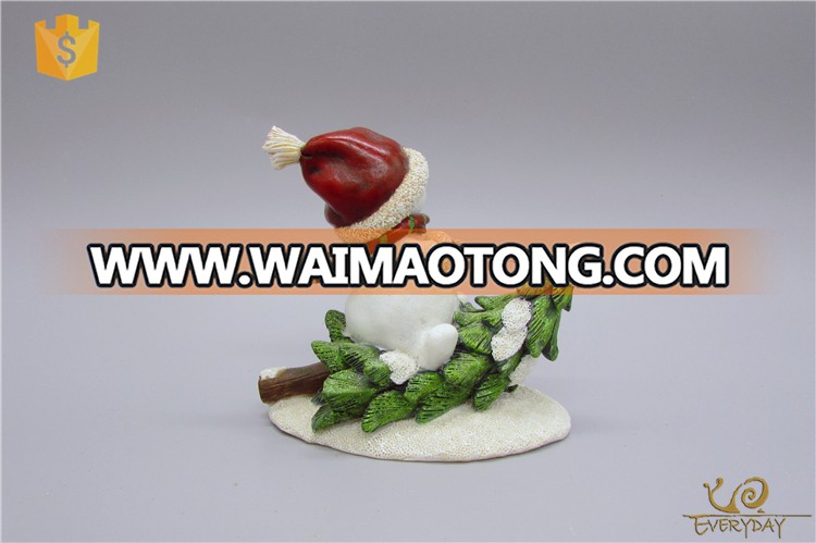 China Suppliers Holiday Custom Christmas Gift Decorative wholesale resin statues Product