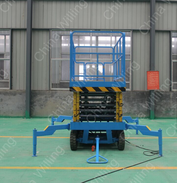 China electric hydraulic mobile scissor lift for street lamp maintenance