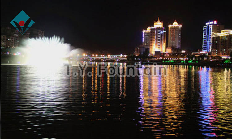 Lake MusicN Water Fountains