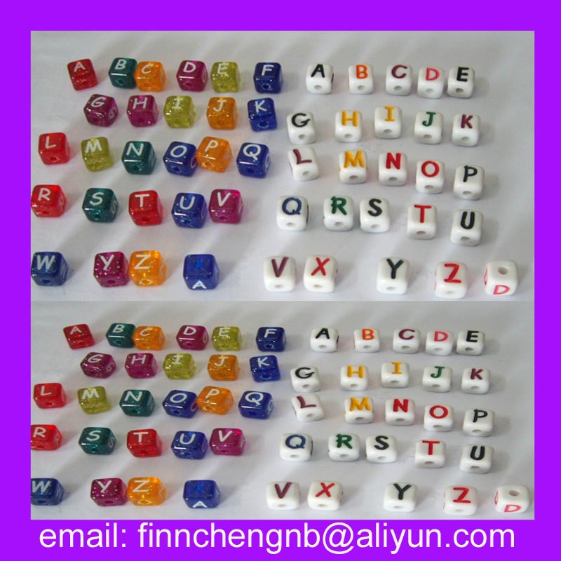 PKC-2015 1.2x1.2x1.2cm with vertical hole plastic alphabet dice bead