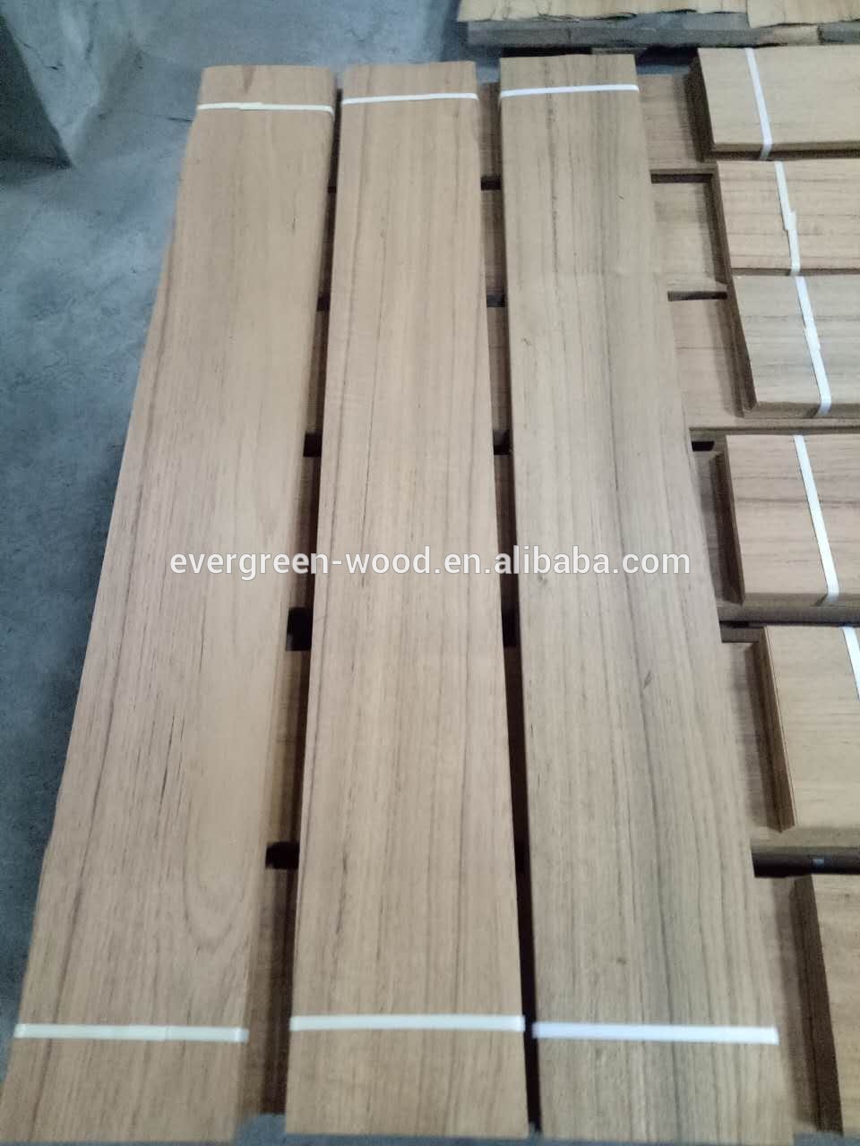 Burmese teak wood veneer for laminated floor