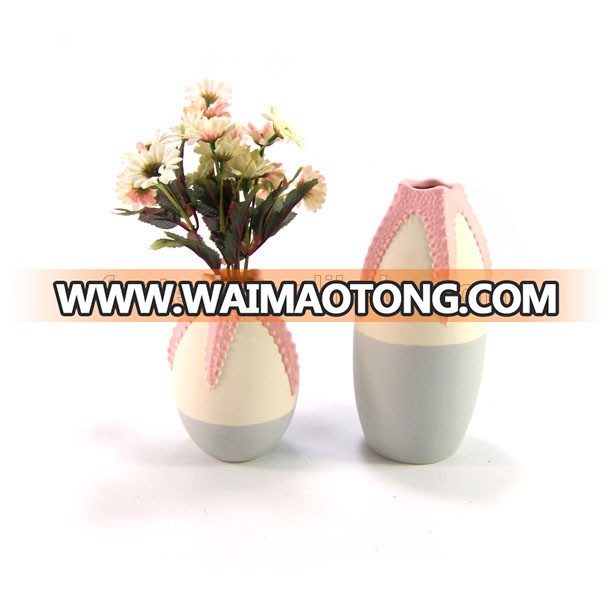 Wholesale custom modern ceramic decoration vases with different styles