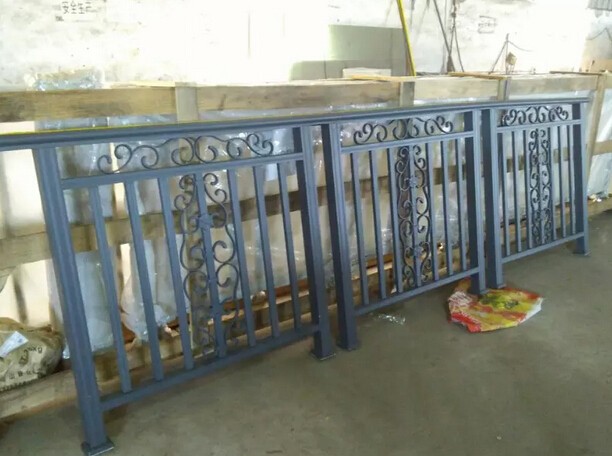 balcony Aluminium welding fence or aluminium alloy railing