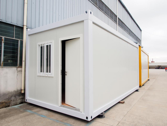 Low price prefab 40ft container portable homes house