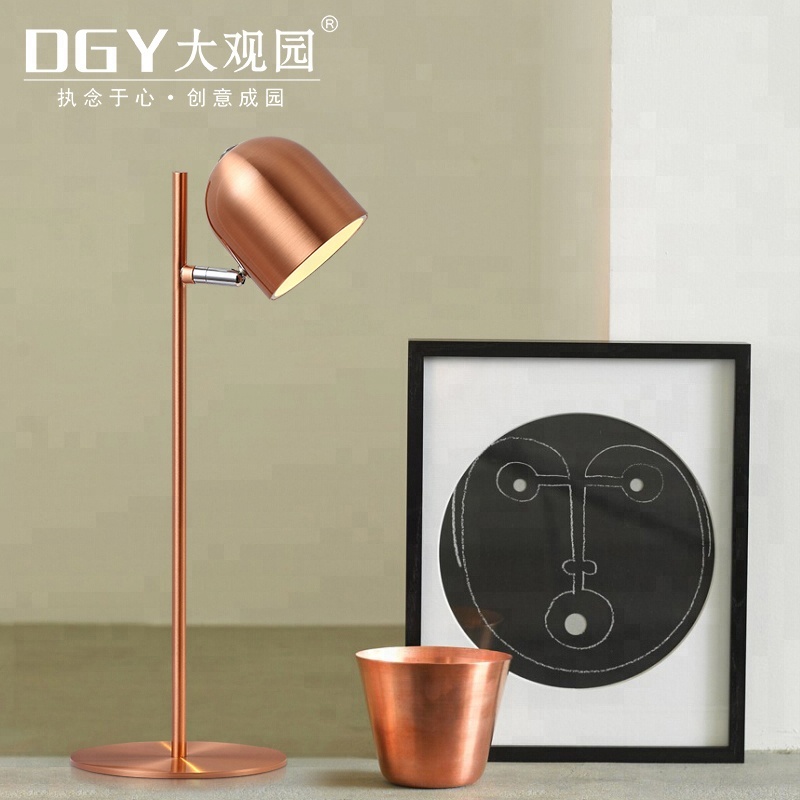 Zhongshan high quality bedroom study modern rose gold fancy table lamp factory