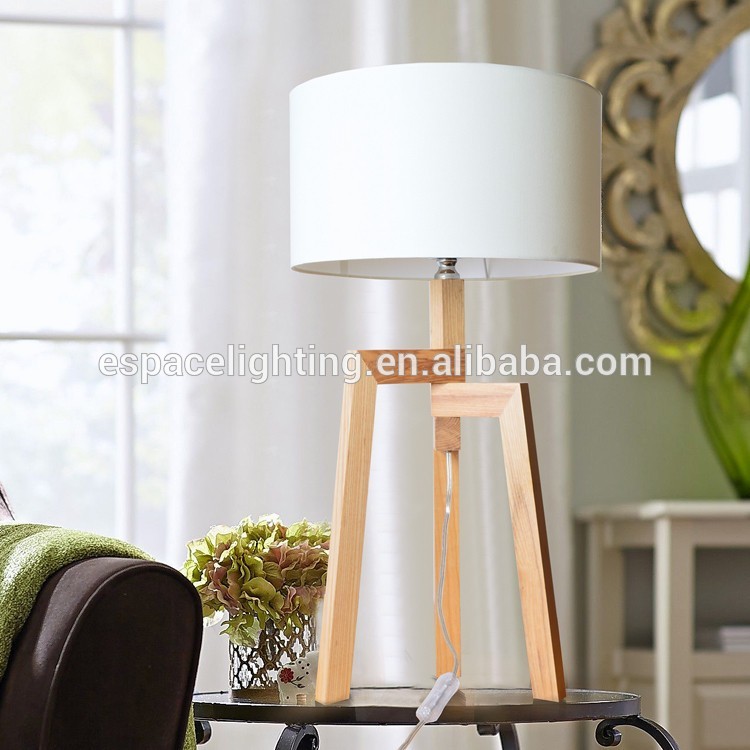 Zhongshan wood lamp manufacturer living room tripod modern wooden floor lamp 2017