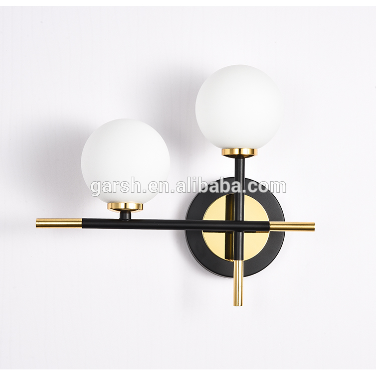 Decorative 2 Heads Metal Wall Lamp Indoor Modern Glass LED Wall Sconce