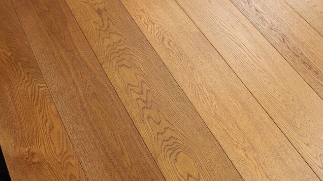 2200mm width UV oiled brushed and smoked Oak engineered parquet flooring