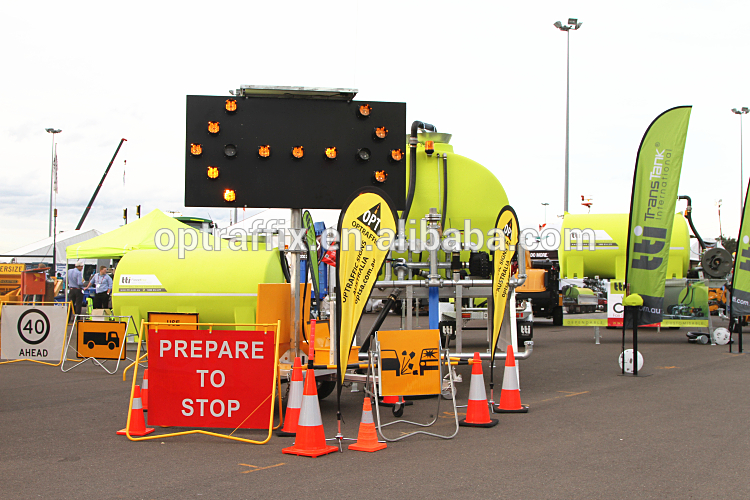 Work Zone Flash Directional Warning Light Solar Panel Traffic Safety Arrow Sign Boards Trailer