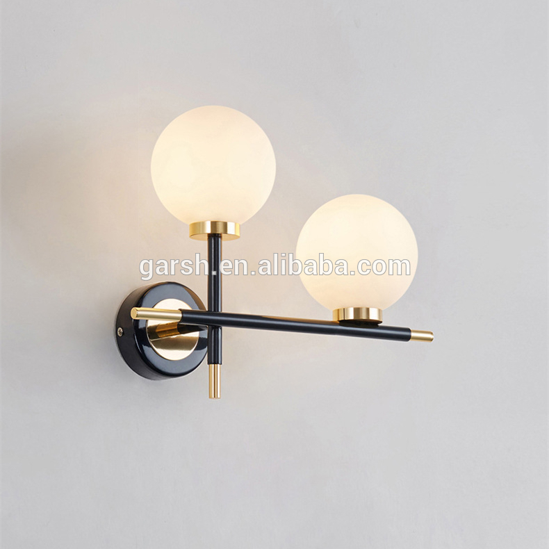 Decorative 2 Heads Metal Wall Lamp Indoor Modern Glass LED Wall Sconce