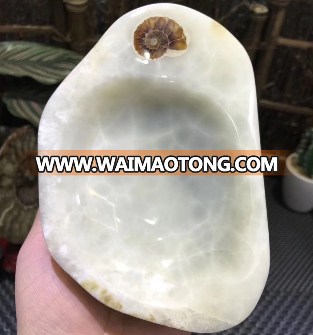 Wholesale Madagascar Natural white jade stone crystal ashtray for Home Ornament