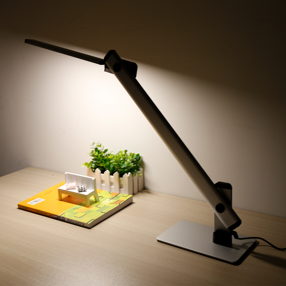 2020 New Designer Lamp 6W 3 Steps Dimmable Touch Led Table Lamp with USB Port