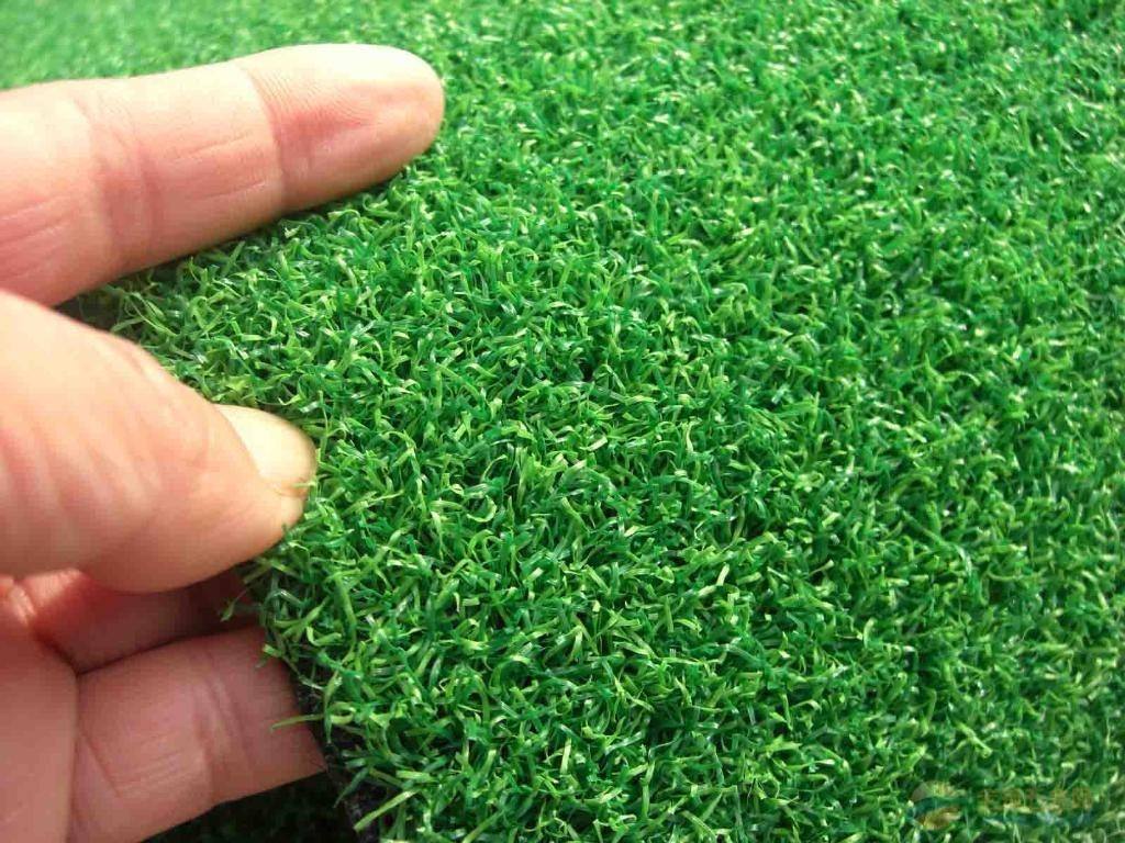 green plastic carpet lawn antislip , flooring plastic mat