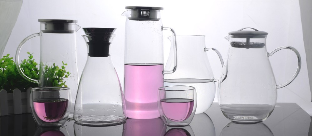 Wholesale 1000ML Carafe With Stainless Steel Lid Clear Borosilicate Glass Water Pitcher Juice Jug