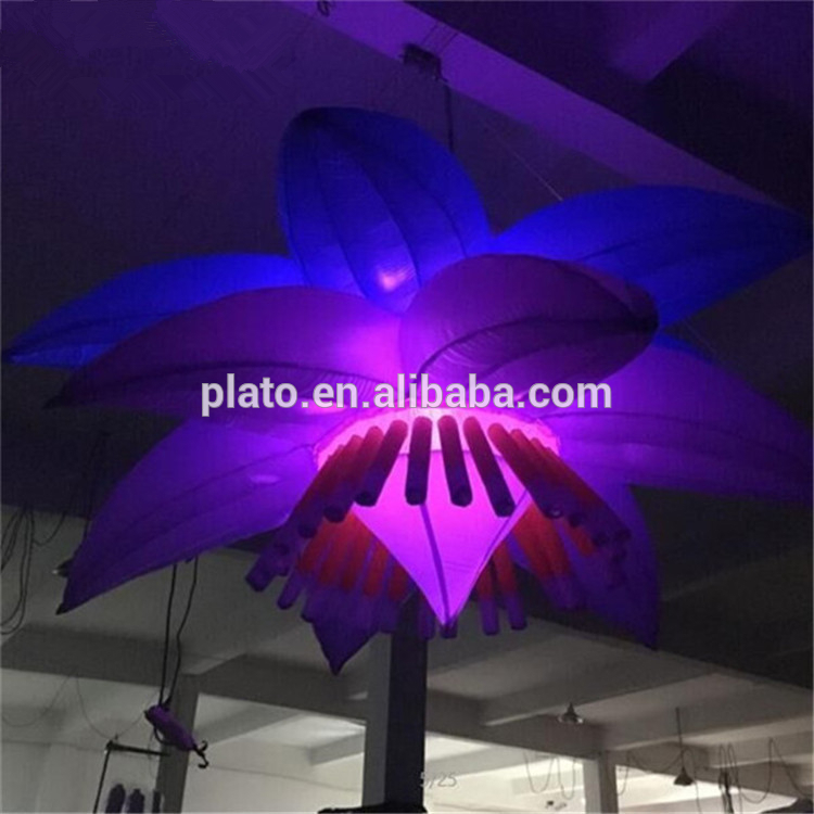 Colorful LED lighting inflatable flower chain for wedding decoration