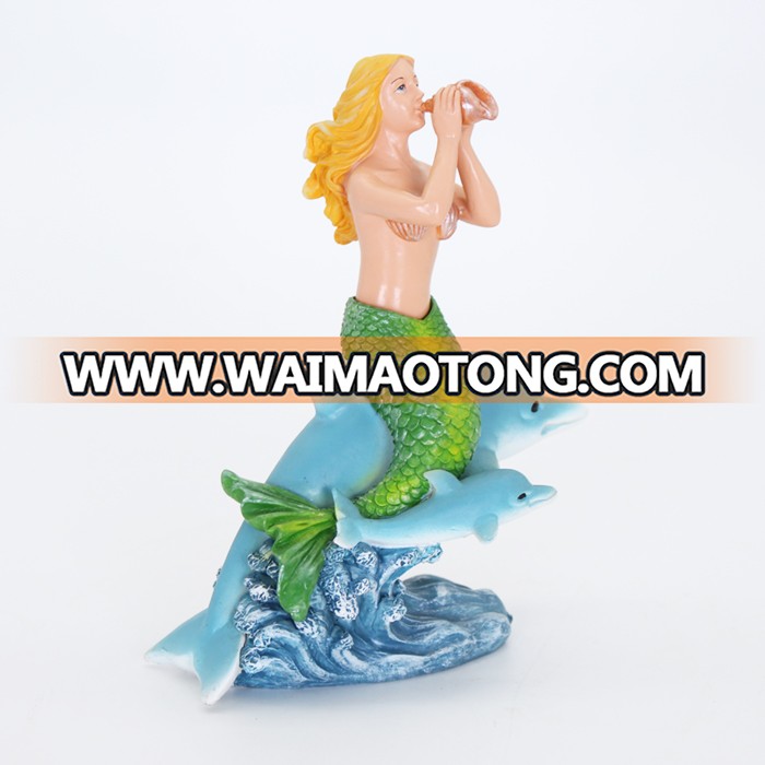 2019 Decorative miniature resin mermaid figurines blowing conch